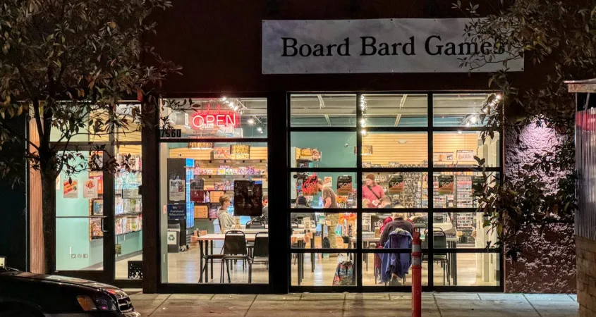 Board Bard Games in Montavilla residents